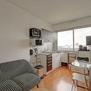  Apartment Pour 4 Pers Proche Des Buttes Chaumont